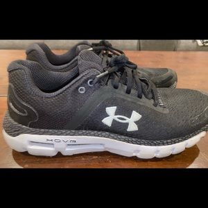 Men's UA HOVR Infinite 2 Running Shoes Sz 11